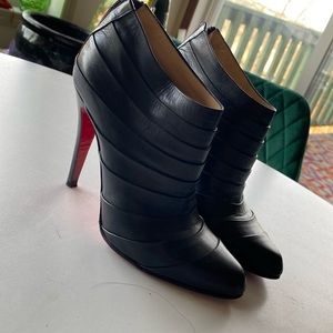 Louboutin boots size 7.5